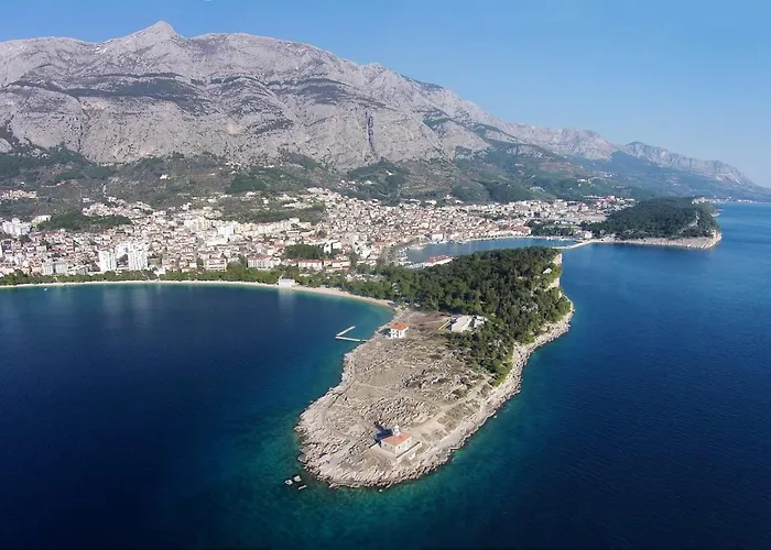 With Parking Space - 21823 Makarska
