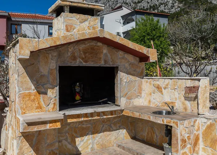 With Parking Space - 21823 Apartment Makarska